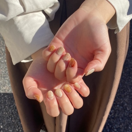 58AF6852-7013-41C7-B18B-BBF3FF2E7D87